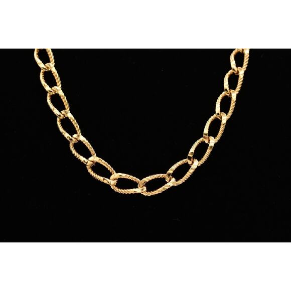 Trifari Vintage Chain Necklace Gold Tone Linked Thick Ribbed Chunky Signed Bin3C - Picture 1 of 12